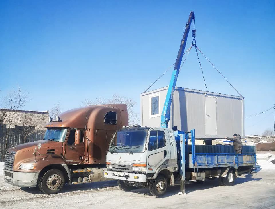 Погрузка модульного здания краном